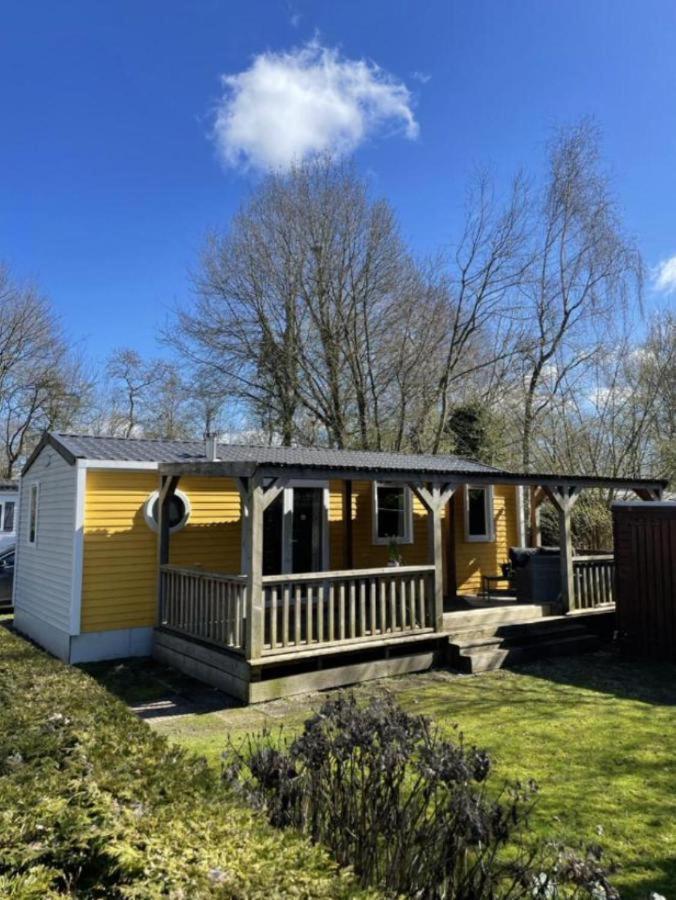 Ruime 5-Persoons Chalet Aan Het Bergumermeer Suameer Экстерьер фото